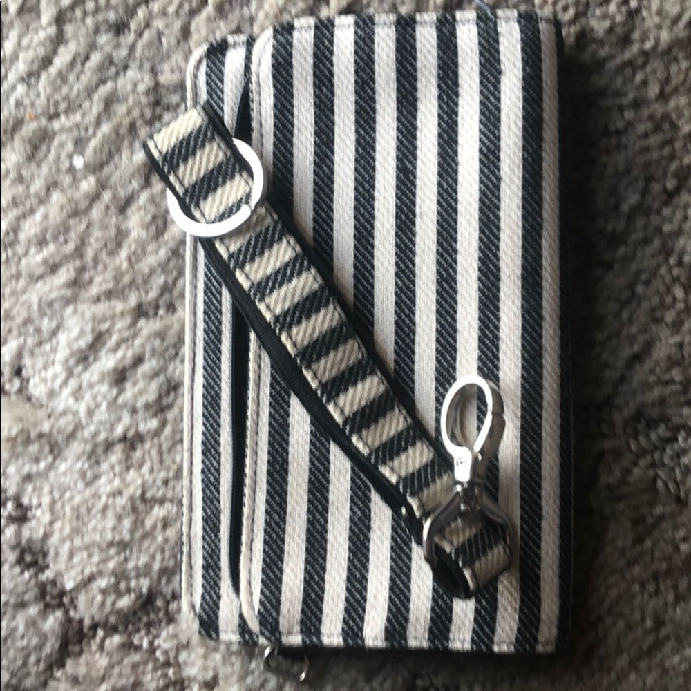Thirty-one wristlet